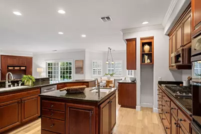 5 Latham Lane, Sacramento, CA 95864 - Photo 12