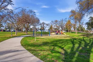 816 Dawn Dr, Modesto, CA 95350 - Photo 22