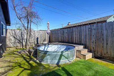 6915 18th Avenue, Sacramento, CA 95820 - Photo 34