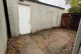 2000 36th St, Sacramento, CA 95817 - Photo 8