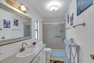 Tam O Shanter, Stockton, CA 95210 - Photo 16