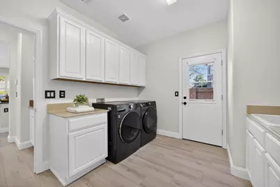 712 Mount Errigal Place, Lincoln, CA 95648 - Photo 28