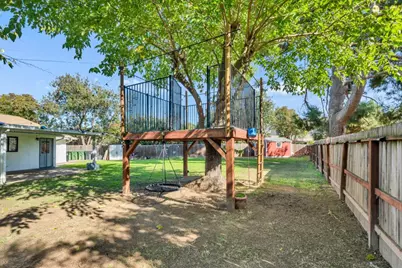 8792 Los Banos Way, Elk Grove, CA 95624 - Photo 34