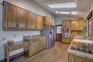 8115 S Lake Cir, Granite Bay, CA 95746 - Photo 16