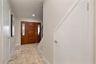 5031 Jennings Way, Sacramento, CA 95819 - Photo 8