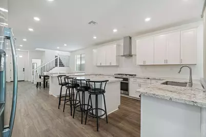 1032 W Sebaga St, Roseville, CA 95747 - Photo 12