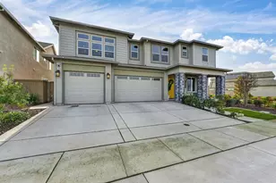 1136 Wadsworth Dr, Roseville, CA 95747 - Photo 4