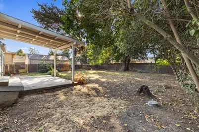 2404 Bristol Avenue, Stockton, CA 95204 - Photo 20