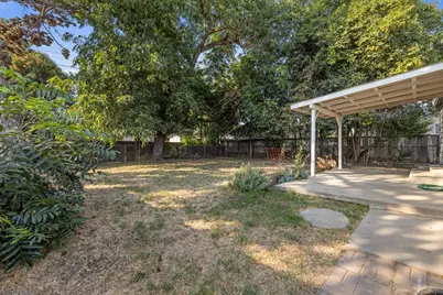 2404 Bristol Avenue, Stockton, CA 95204 - Photo 22