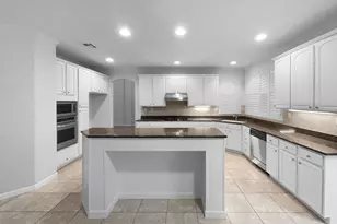 1777 Orvietto Dr, Roseville, CA 95661 - Photo 2