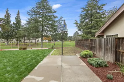 1536 Griffin Point, Stockton, CA 95207 - Photo 36