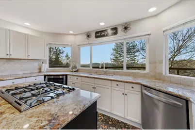 16380 Thornberry Way, Grass Valley, CA 95949 - Photo 8