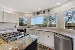 16380 Thornberry Way, Grass Valley, CA 95949 - Photo 8