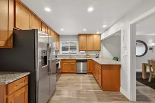 5040 North Pkwy, Sacramento, CA 95823 - Photo 12