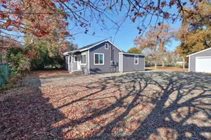 1133 Curved Bridge Rd, Rio Linda, CA 95673 - Photo 2