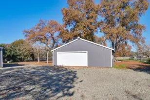 1133 Curved Bridge Rd, Rio Linda, CA 95673 - Photo 44
