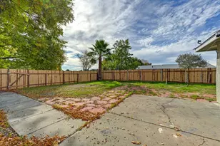57 Kennelford Cir, Sacramento, CA 95823 - Photo 28