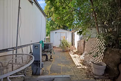 Huckleberry Lane, Sacramento, CA 95828 - Photo 28