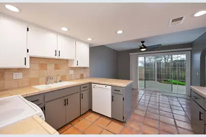 203 W El Dorado Drive, Woodland, CA 95695 - Photo 4