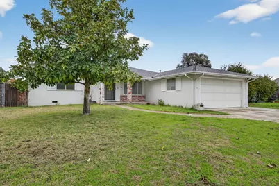 4956 J Pkwy, Sacramento, CA 95823 - Photo 2