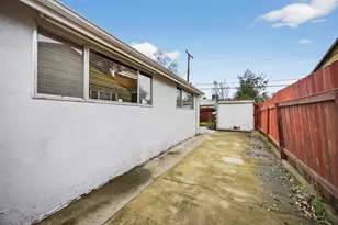 4956 J Pkwy, Sacramento, CA 95823 - Photo 36