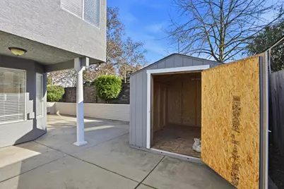 7300 Saltgrass Way, Elk Grove, CA 95758 - Photo 32