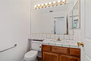 1542 Corgiat Dr, Newman, CA 95360 - Photo 12