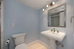 915 Fulton Ave, Sacramento, CA 95825 - Photo 24