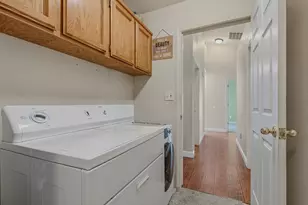 8386 Hillsbrook Dr, Antelope, CA 95843 - Photo 24