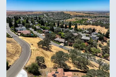 482 Montridge Way, El Dorado Hills, CA 95762 - Photo 8