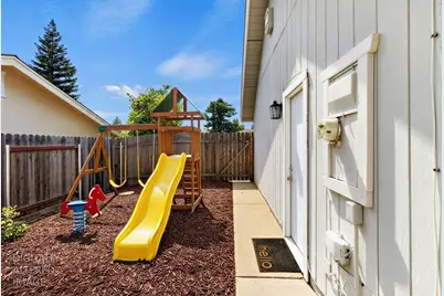 6996 Lincoln Creek Circle, Carmichael, CA 95608 - Photo 54