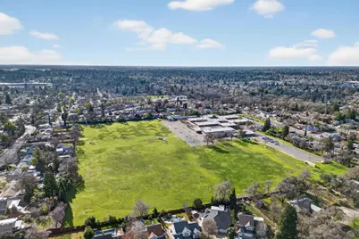 8806 Fortuna Way, Orangevale, CA 95662 - Photo 32