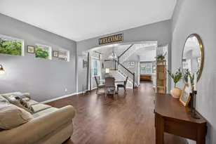 9740 Sage Thrasher Cir, Elk Grove, CA 95757 - Photo 8