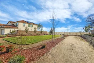 1307 Barnhill Ln, Lincoln, CA 95648 - Photo 38