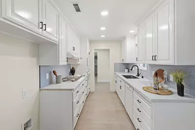 7317 Idle Wild Way, Sacramento, CA 95831 - Photo 10