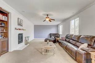 4035 Eugene Dr, Olivehurst, CA 95961 - Photo 12