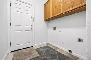 1082 Skyline Dr, Yuba City, CA 95991 - Photo 24