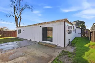 2681 Meadowvale Ave, Sacramento, CA 95822 - Photo 36
