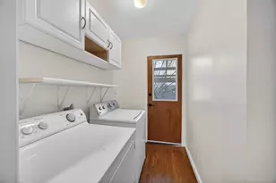 1828 Larkin Wy, Sacramento, CA 95818 - Photo 12