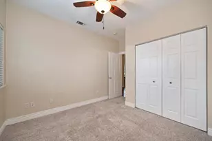 9582 Castledale Ct, Elk Grove, CA 95758 - Photo 16