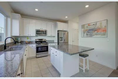 2041 Milky Way Cir, Roseville, CA 95747 - Photo 12