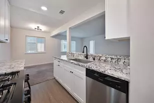 4620 Greenholme Dr, Sacramento, CA 95842 - Photo 12