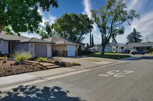 3541 Kroy Way, Sacramento, CA 95820 - Photo 26