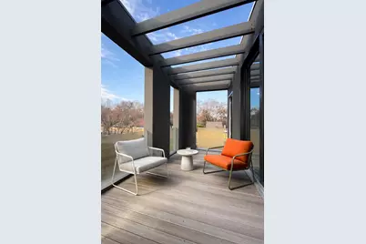 1939 Burnett Way, Sacramento, CA 95818 - Photo 6