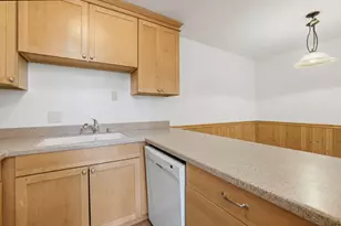 2229 Woodside Ln, Sacramento, CA 95825 - Photo 16