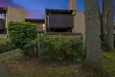 2229 Woodside Lane #4, Sacramento, CA 95825 - Photo 2