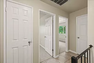 4706 Greenholme Dr, Sacramento, CA 95842 - Photo 24