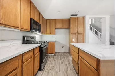 1800 Clayton Way, Sacramento, CA 95835 - Photo 12