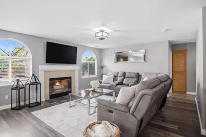 1044 Sandra Street, Los Banos, CA 93635 - Photo 12