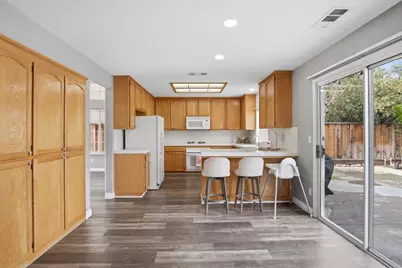 1044 Sandra Street, Los Banos, CA 93635 - Photo 10